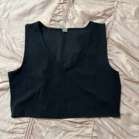 Yogalicious 2 pack cropped tops - Picture 3 of 9